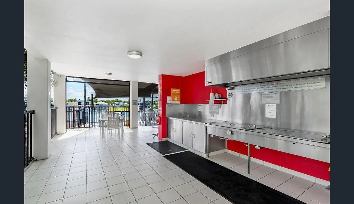 The Pinnacle Apartments Gold Coast 0*,  Australia